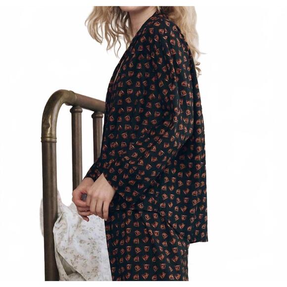 NEW THE GREAT. long sleeve pajama shirt in navy horse medallion print - Picture 3 of 7